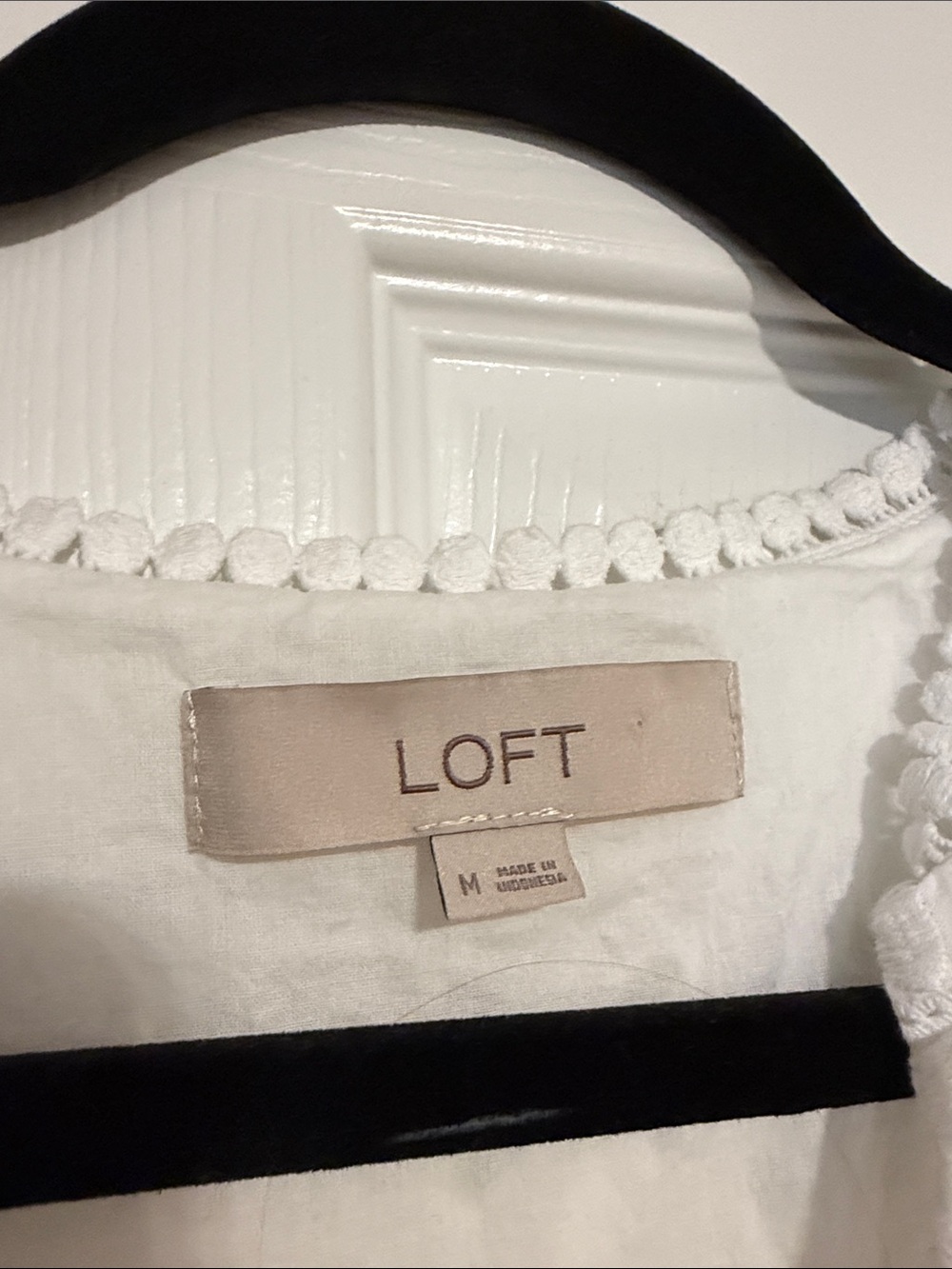 LOFT Women’s White Eyelet Sleeveless Peplum Top - Picture 2 of 4
